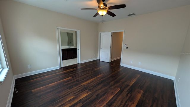 584 SCOTIA PLACE, Orlando, FL 32806