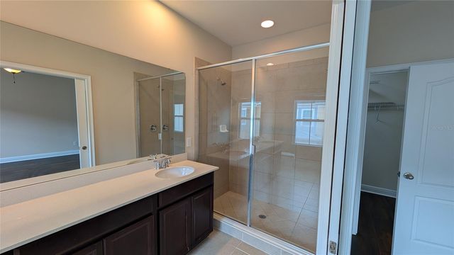 584 SCOTIA PLACE, Orlando, FL 32806