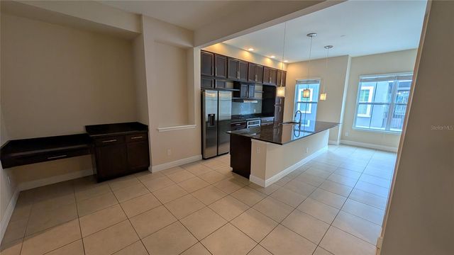 584 SCOTIA PLACE, Orlando, FL 32806