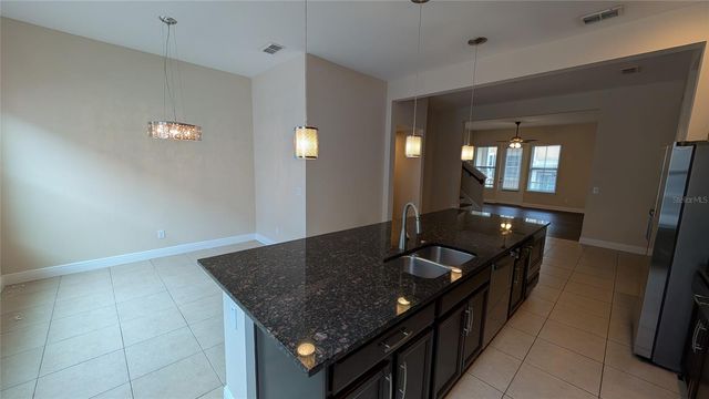 584 SCOTIA PLACE, Orlando, FL 32806