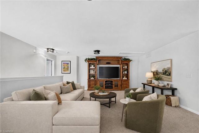 822 Riley Lane, Greensboro, NC 27455