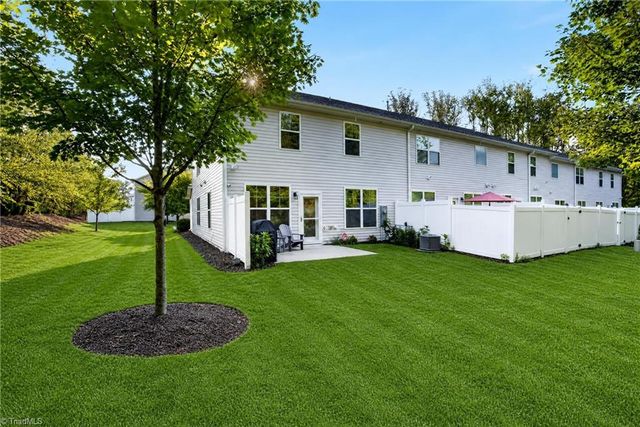822 Riley Lane, Greensboro, NC 27455