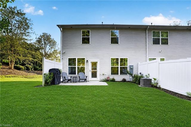 822 Riley Lane, Greensboro, NC 27455