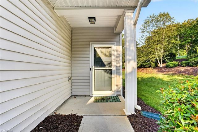 822 Riley Lane, Greensboro, NC 27455