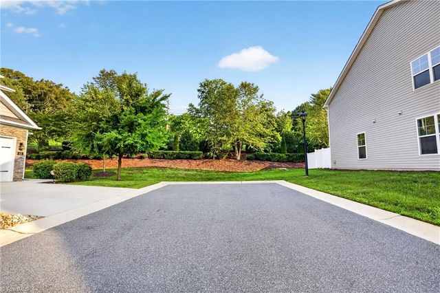822 Riley Lane, Greensboro, NC 27455