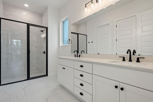 368 Heritage Forest Parkway, Dripping Springs, TX 78620