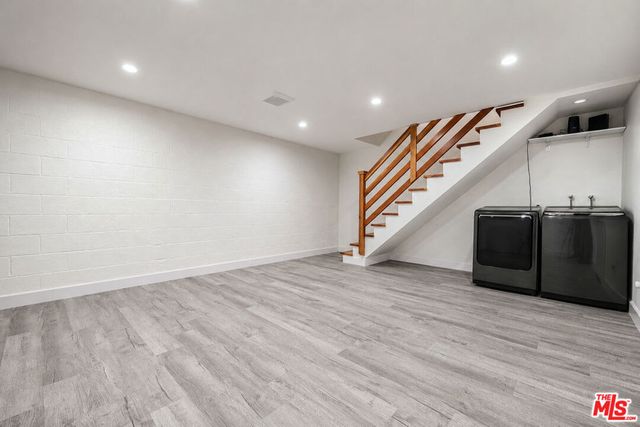 7550 Zombar Avenue 8, Van Nuys, CA 91406