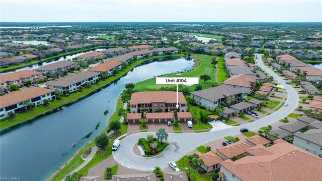 9402 Pocida CT 104, Naples, FL 34119