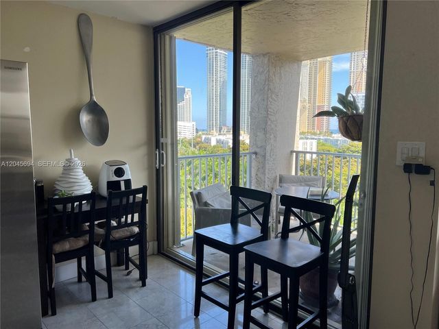 17600 N Bay Road N902, Sunny Isles Beach, FL 33160