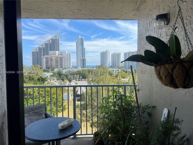 17600 N Bay Road N902, Sunny Isles Beach, FL 33160