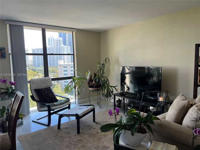 17600 N Bay Road N902, Sunny Isles Beach, FL 33160