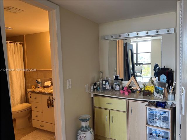 17600 N Bay Road N902, Sunny Isles Beach, FL 33160