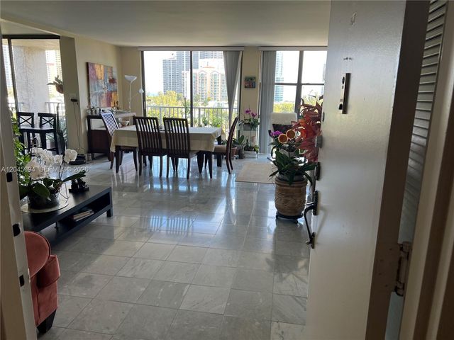 17600 N Bay Road N902, Sunny Isles Beach, FL 33160