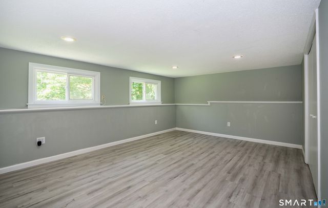 328 Tunxis Road, West Hartford, CT 06107