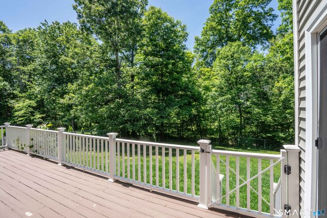 328 Tunxis Road, West Hartford, CT 06107