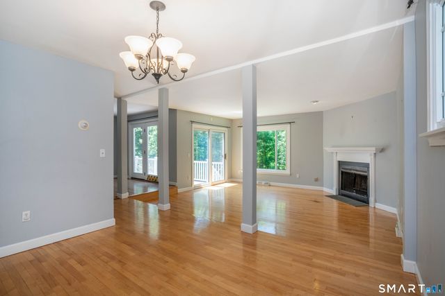 328 Tunxis Road, West Hartford, CT 06107