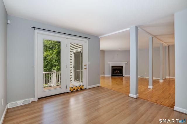 328 Tunxis Road, West Hartford, CT 06107
