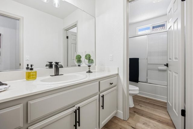 3647 Whispering Creek Cir, Stockton, CA 95219