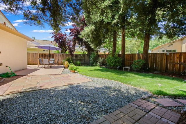 3647 Whispering Creek Cir, Stockton, CA 95219