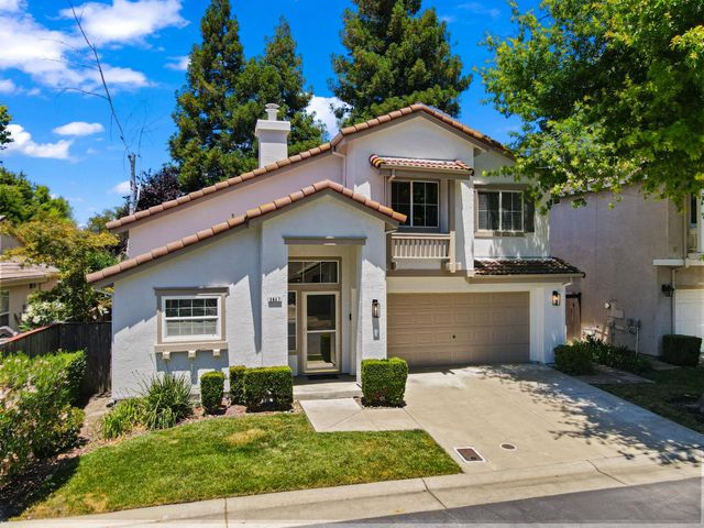 3647 Whispering Creek Cir, Stockton, CA 95219