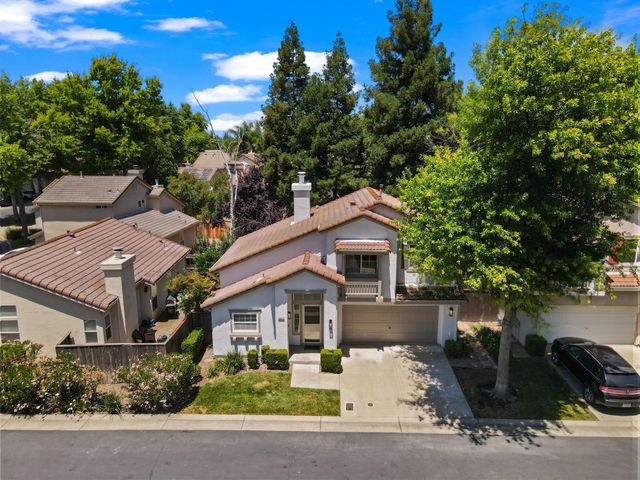 3647 Whispering Creek Cir, Stockton, CA 95219