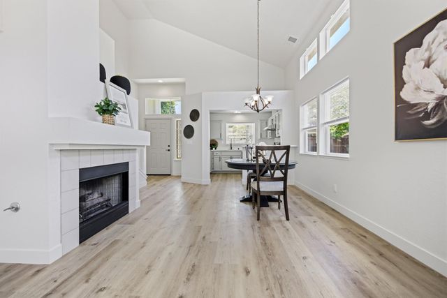 3647 Whispering Creek Cir, Stockton, CA 95219