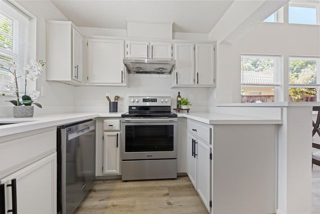 3647 Whispering Creek Cir, Stockton, CA 95219