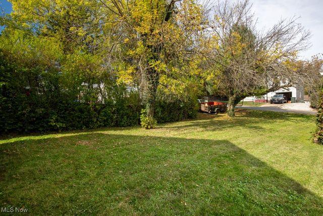 601 Melrose Place NE, Canton, OH 44714