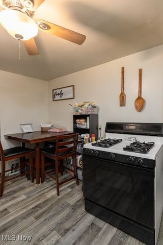 601 Melrose Place NE, Canton, OH 44714