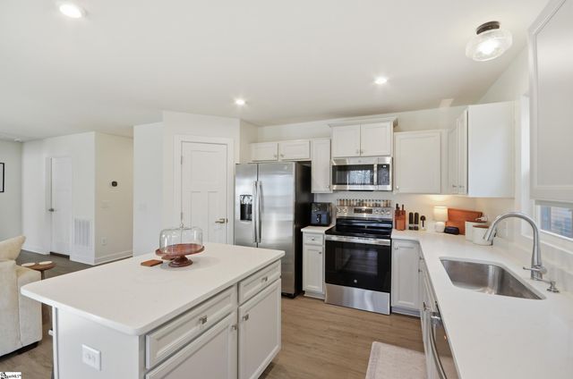 149 Southwell Street, Woodruff, SC 29388