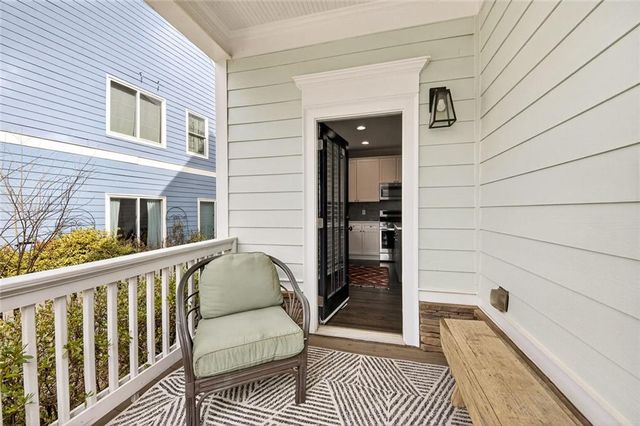 1533 Gilstrap NW Lane, Atlanta, GA 30318