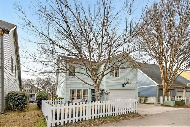 1533 Gilstrap NW Lane, Atlanta, GA 30318