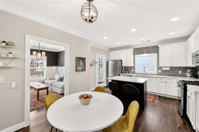 1533 Gilstrap NW Lane, Atlanta, GA 30318