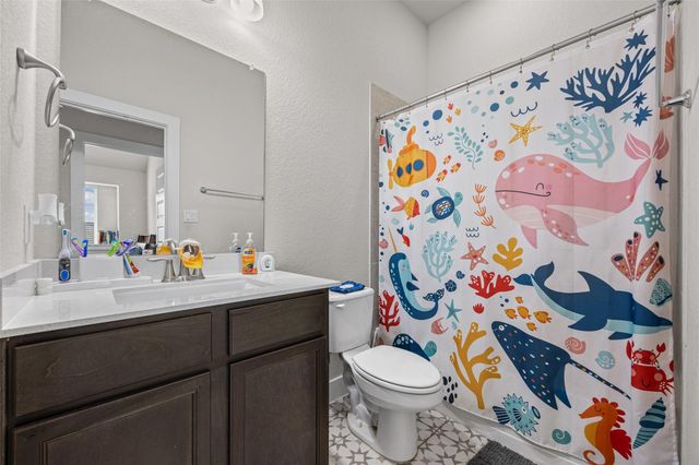 627 Biscayne Bay BND, Kyle, TX 78640