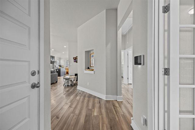 627 Biscayne Bay BND, Kyle, TX 78640