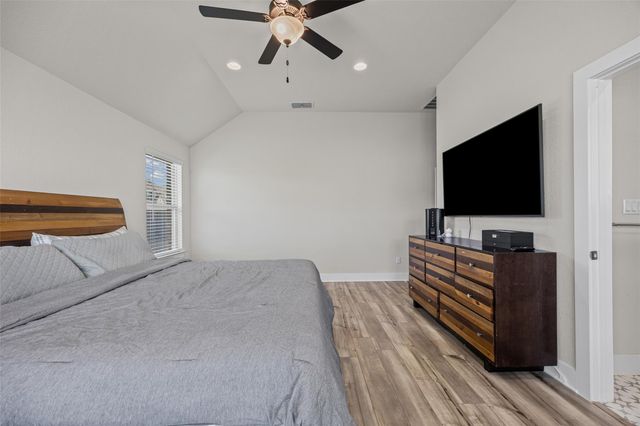 627 Biscayne Bay BND, Kyle, TX 78640