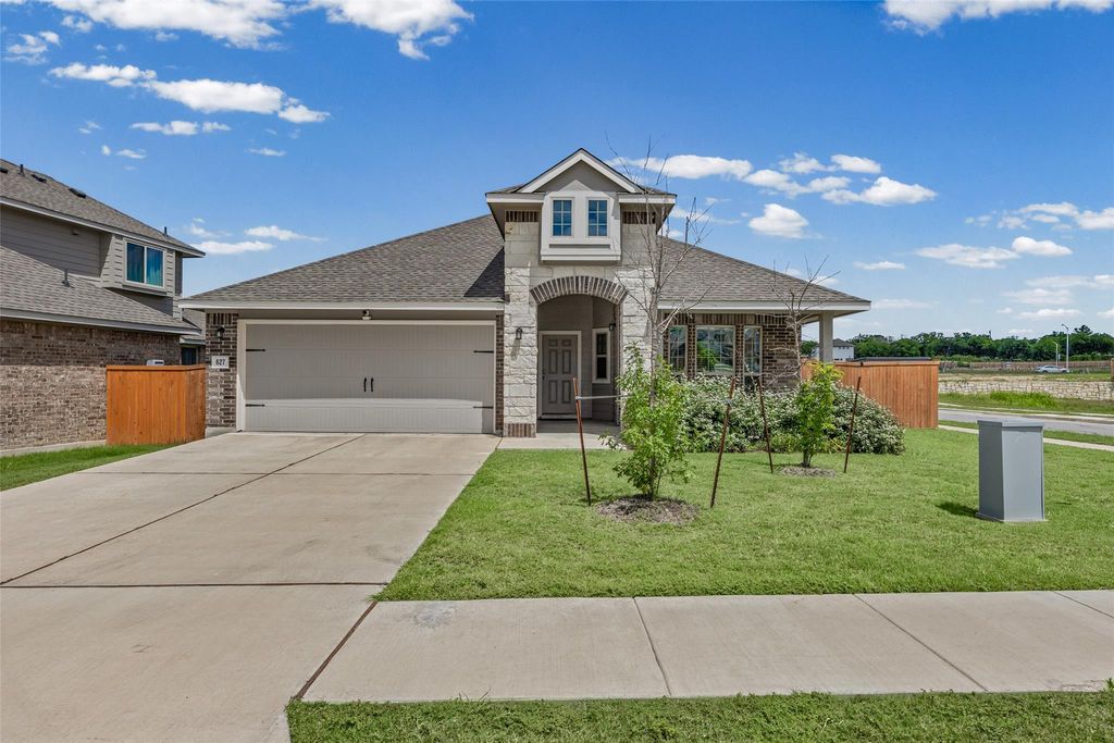 627 Biscayne Bay BND, Kyle, TX 78640