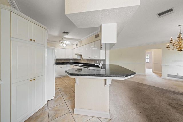 230 GARDEN CIRCLE, Belleair, FL 33756