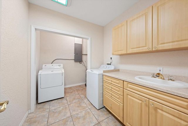 230 GARDEN CIRCLE, Belleair, FL 33756