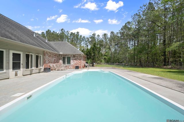 29550 Horseshoe Rd, Independence, LA 70443