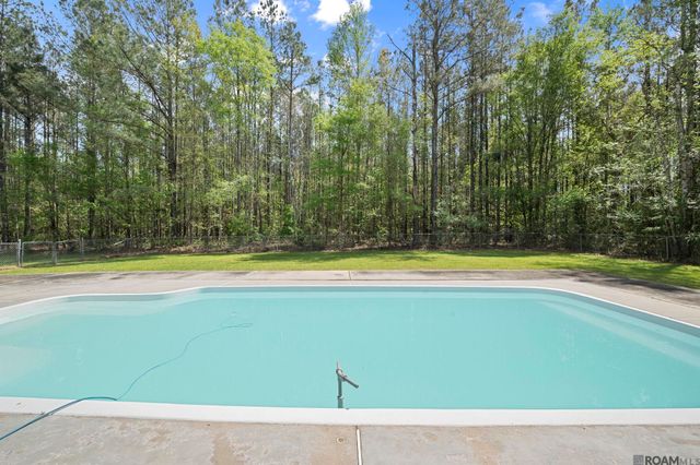 29550 Horseshoe Rd, Independence, LA 70443