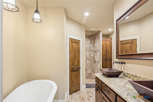 3793 FM 446, Victoria, TX 77905