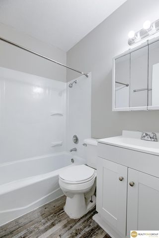 1218 E Street, Lincoln, NE 68508