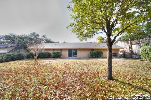 3223 OAKLEAF DR, San Antonio, TX 78209