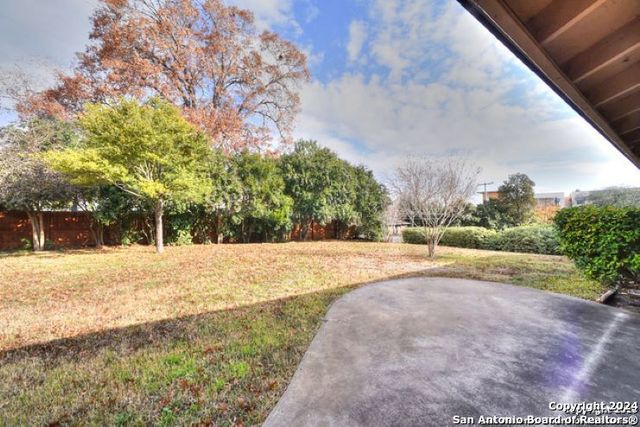 3223 OAKLEAF DR, San Antonio, TX 78209