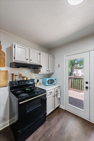 102 Five Oaks Dr, Nashville, TN 37217