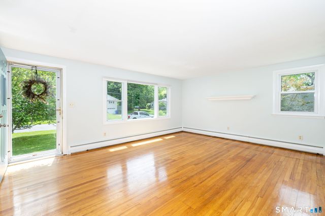 40 Overlook Road, South Windsor, CT 06074