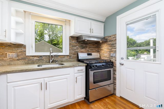 40 Overlook Road, South Windsor, CT 06074