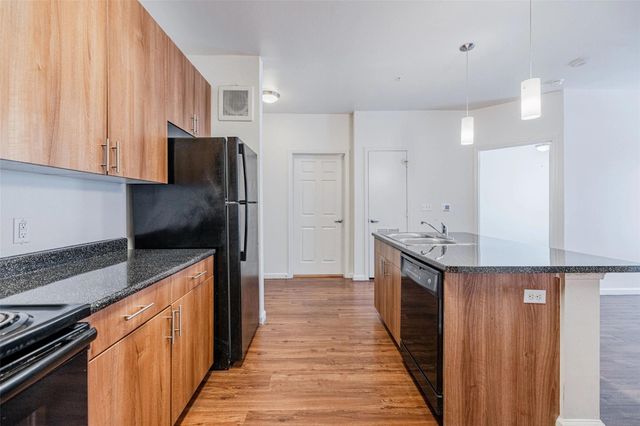 5605 Springdale RD 4-4-4411, Austin, TX 78723