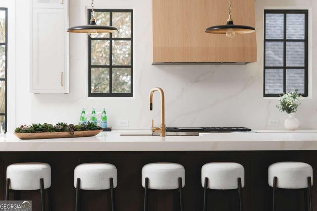 2521 Brookwood Drive NE, Atlanta, GA 30305